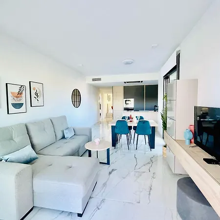 Apartment Amanecer Delux Torrevieja