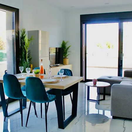 Apartment Amanecer Delux Torrevieja